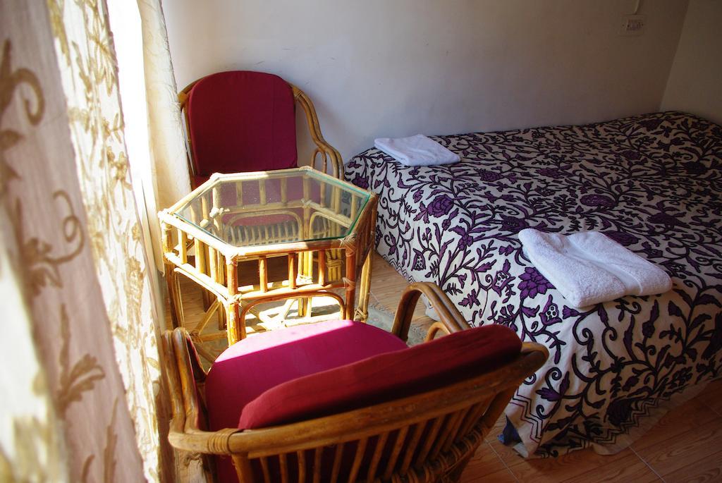 Himalaya House Otel Pahalgām Oda fotoğraf