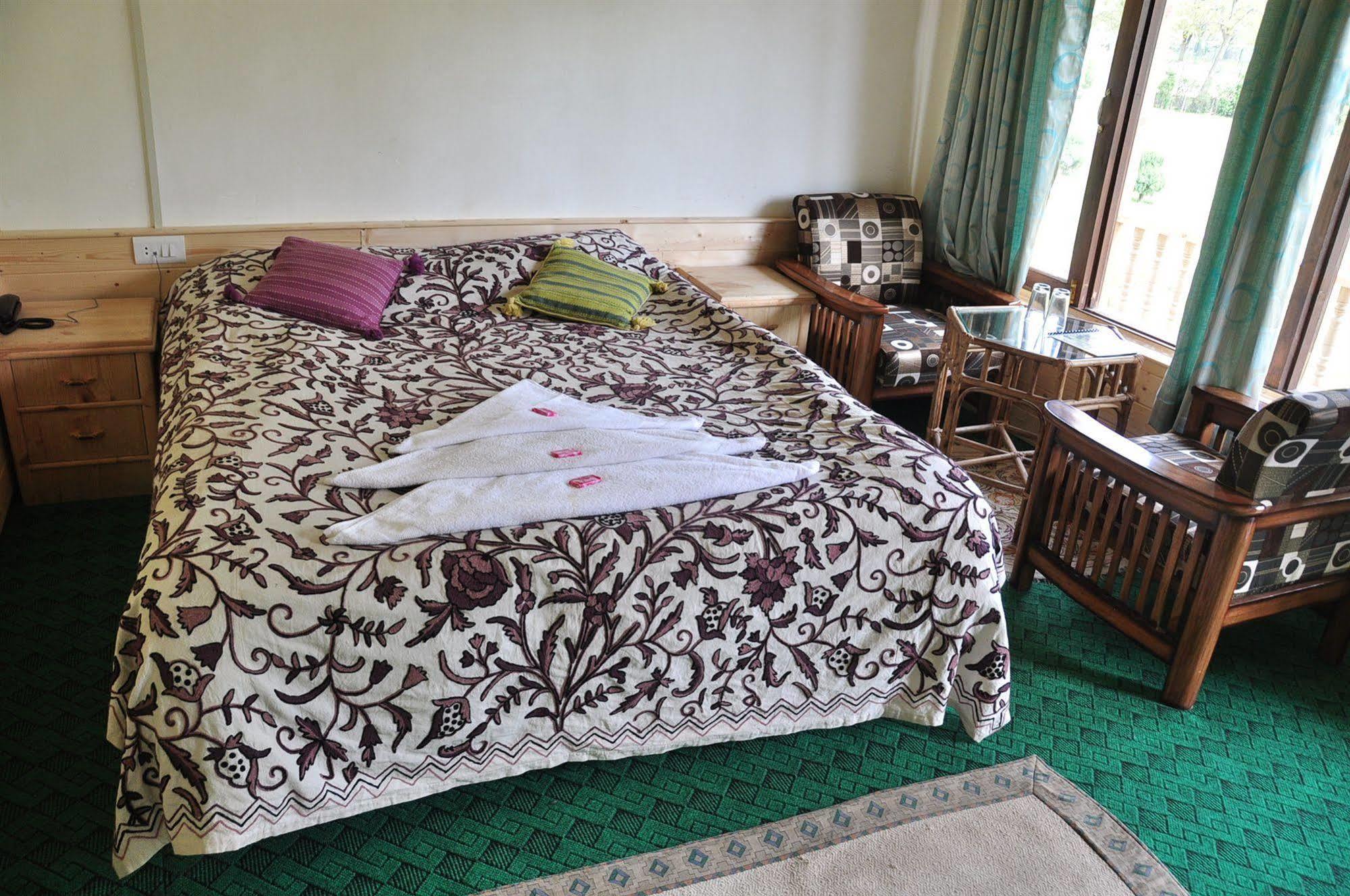 Himalaya House Otel Pahalgām Dış mekan fotoğraf